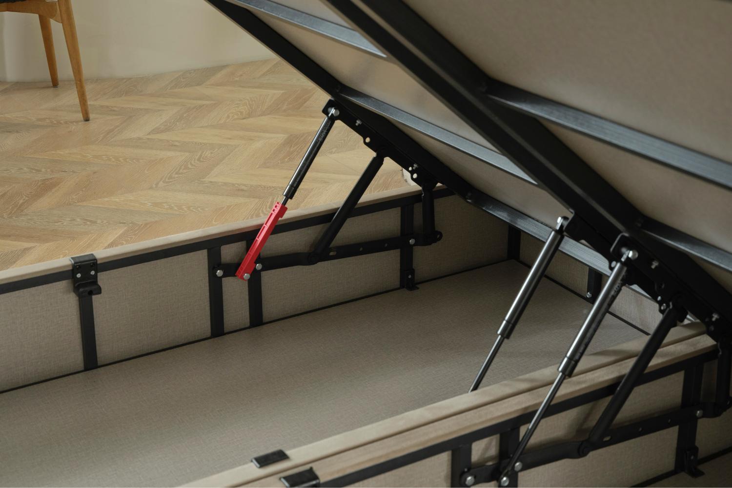 Κρεβάτι Empire JOYREST με στρώμα Tempus σε περιβάλλον υπνοδωματίου