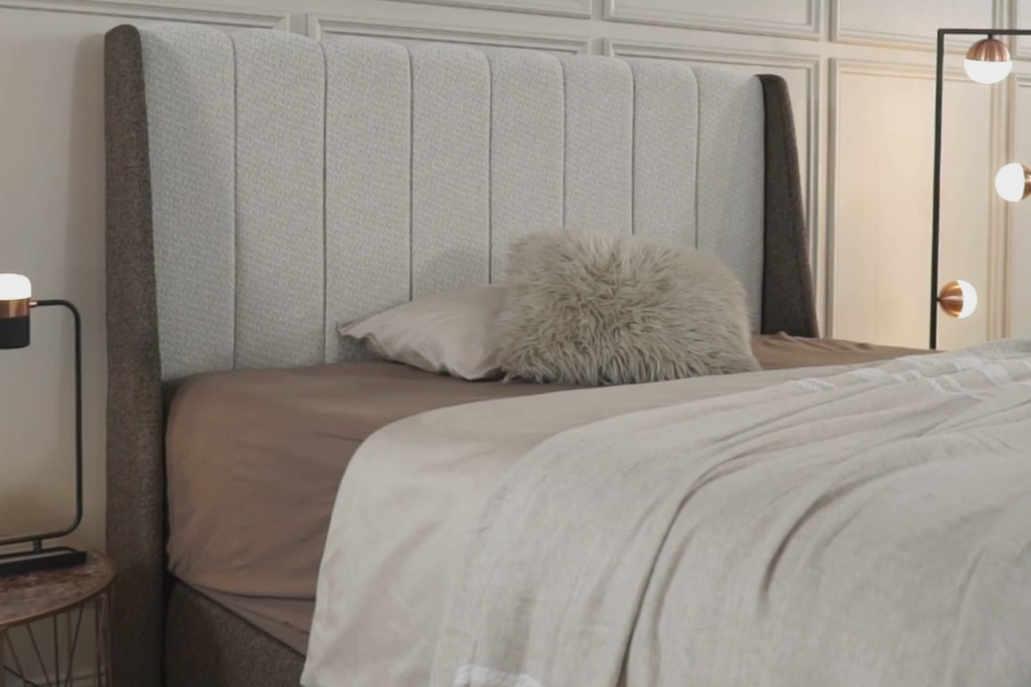 Φόρτωση βίντεο: Κρεβάτι JOYREST Hypnos με αντιμικροβιακό αποθηκευτικό χώρο και σύστημα TSS